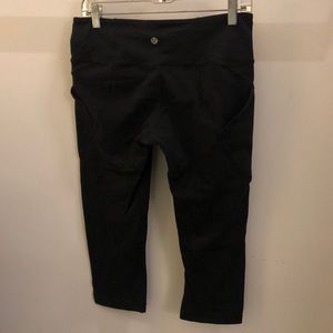 lululemon athletica Pants - Lululemon black crop legging, sz 10, 71041 lululemon athletica Pants - Lululemon black crop legging, sz 10, 71041